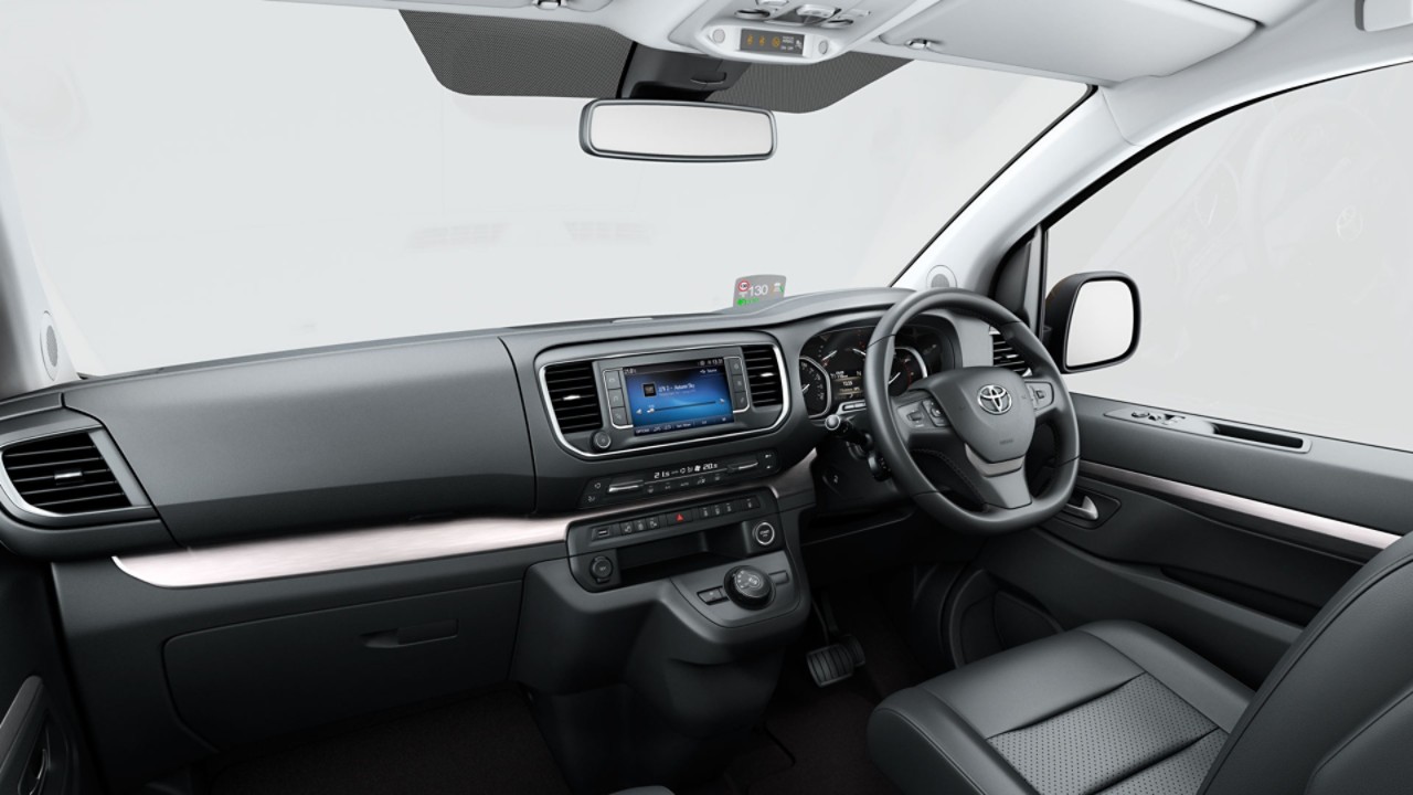 interior-proace-verso-1920x1080-full